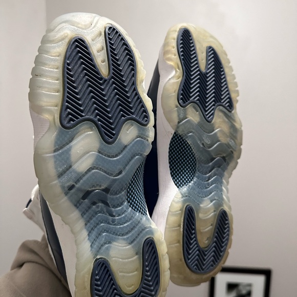 Nike Jordan Air 11 Retro - Picture 7 of 10